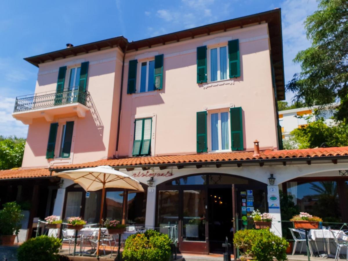 Hotel Ristorante Il Caminetto Diano Marina Exteriér fotografie